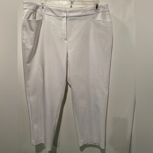 Investments White Capri Pants - 18W